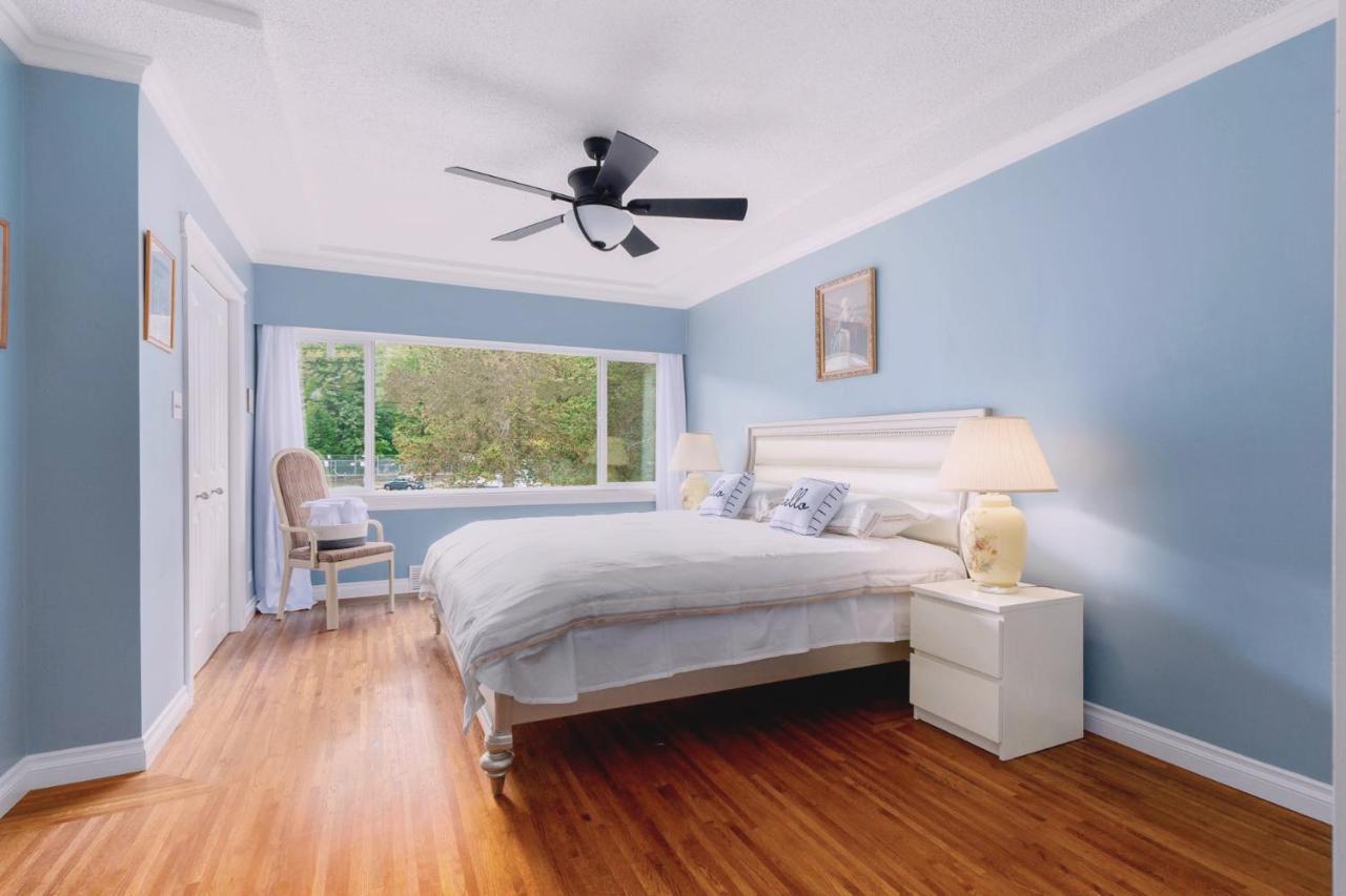 Lovely 3 Bedroom Port Moody Spacious Home 6 People Free Parking Экстерьер фото