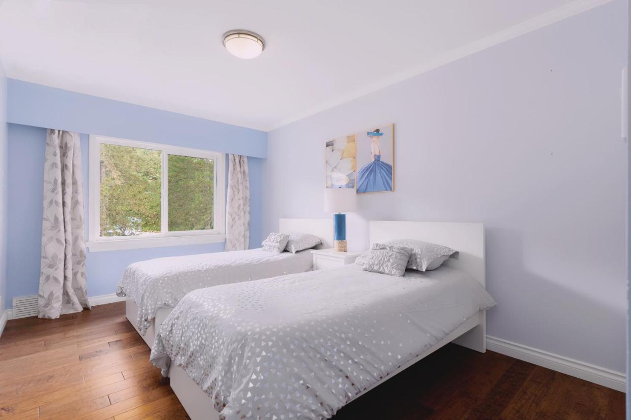 Lovely 3 Bedroom Port Moody Spacious Home 6 People Free Parking Экстерьер фото