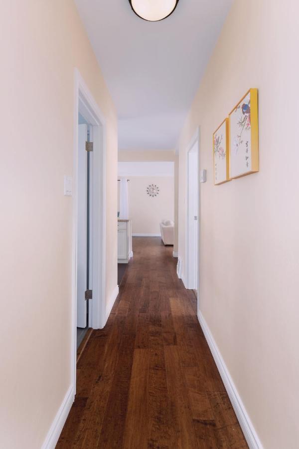 Lovely 3 Bedroom Port Moody Spacious Home 6 People Free Parking Экстерьер фото