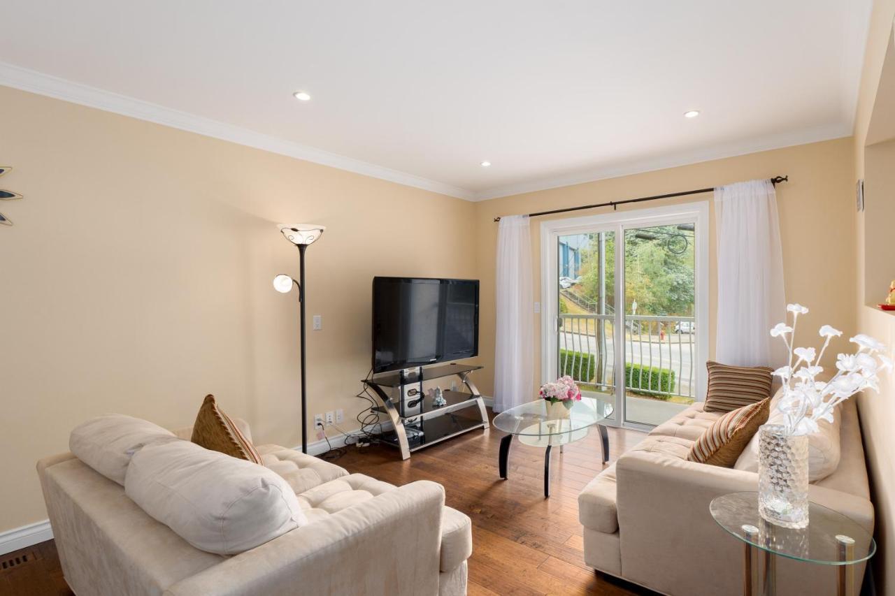 Lovely 3 Bedroom Port Moody Spacious Home 6 People Free Parking Экстерьер фото